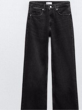 Zara Black low rise Straight Leg Women’s Jeans Size 4
